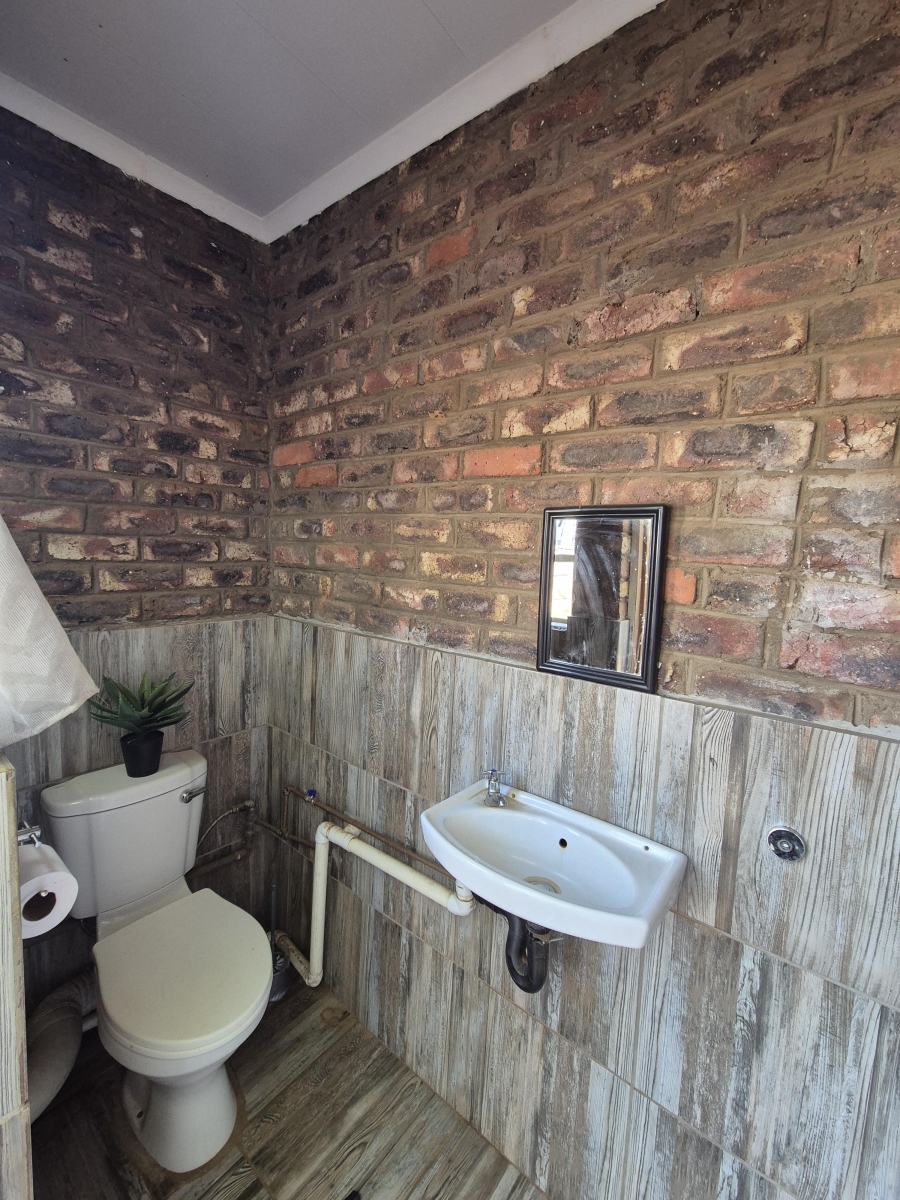 5 Bedroom Property for Sale in Wolmaransstad North West